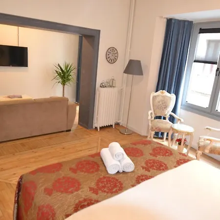 Pera Tunnel Hotel 2*