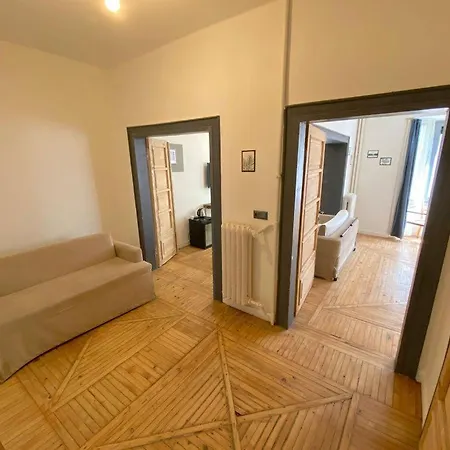 Hotell Pera Tunnel 2*