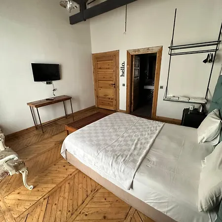Pera Tunnel Hotell 2*
