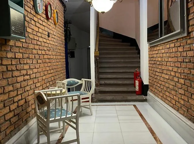 Pera Tunnel Hotel 2*